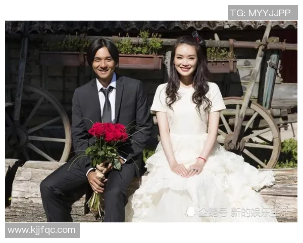 足球巨星携手步入婚姻殿堂 爱情与荣耀的完美结合 足球巨星携手步入婚姻殿堂 爱情与荣耀的完美结合