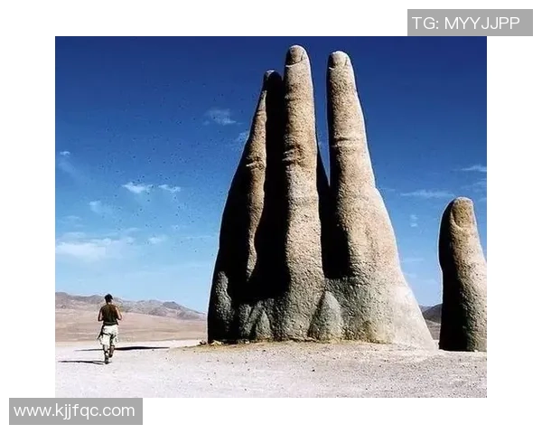 足球球星壁纸奇葩大揭秘 从奇异造型到搞笑瞬间背后的故事与创意解析 足球球星壁纸奇葩大揭秘 从奇异造型到搞笑瞬间背后的故事与创意解析